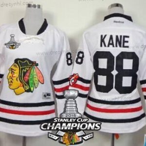 Chicago Blackhawks #88 Patrick Kane 2015 Zimní Klasický Bílý dres W/2015 Stanley Cup Champion Patch – Dámské